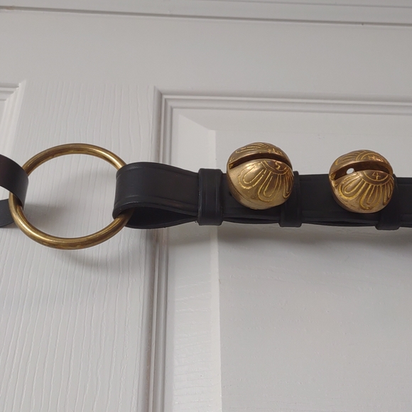 Rustic Sleigh Bell Door Hanger - Picture 2 of 5